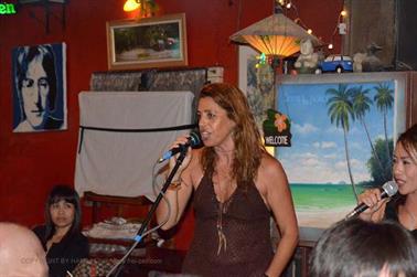 Oodie`s Live Music,_White Sand Beach Village,_DSC_1159_H600PxH488